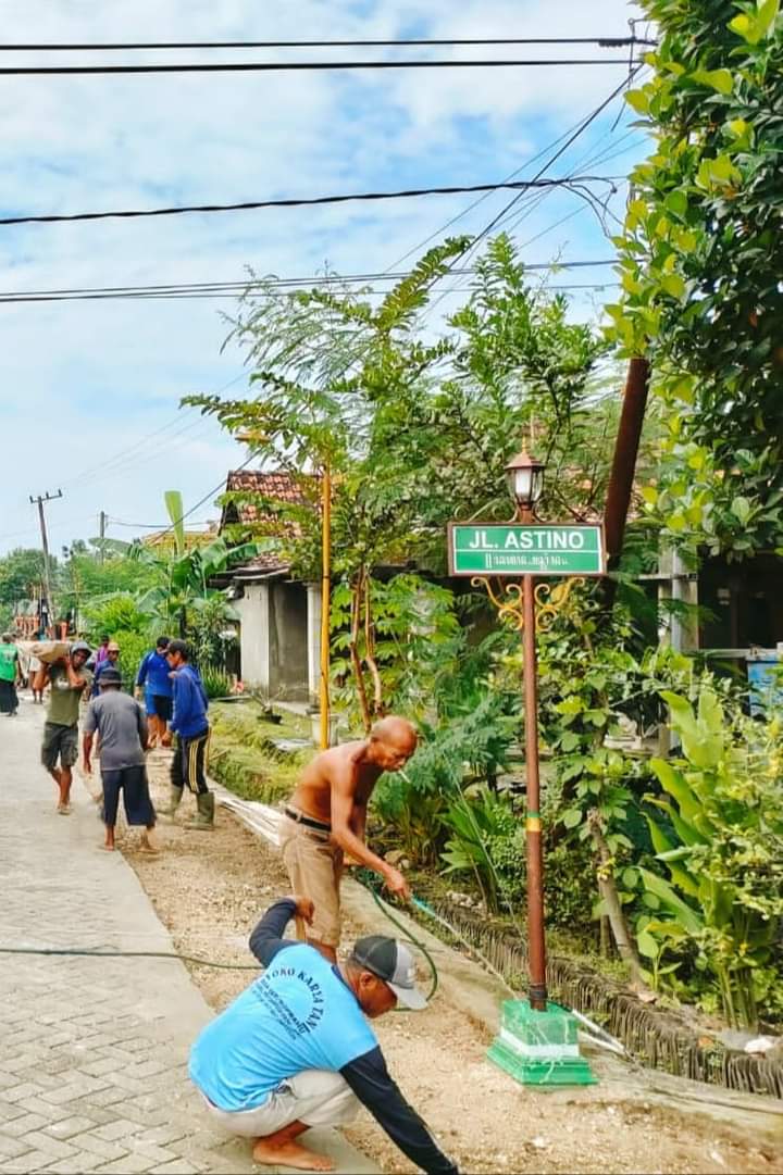 Desa sidokerto gelar aksi migasi bencana Pohon tumbang dan bersih-bersih lingkungan
